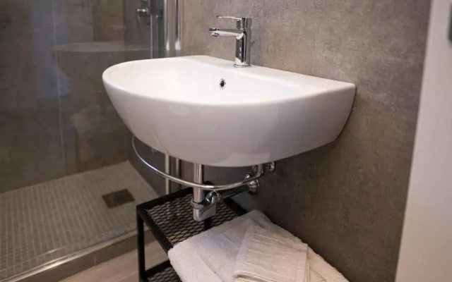 Grey House Guest House Luxury (Adults Only)