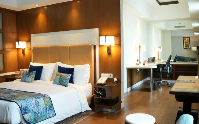 Crowne Plaza Hotel New Delhi Okhla by IHG