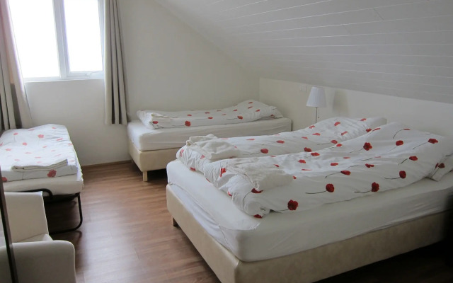 Guesthouse Gerði