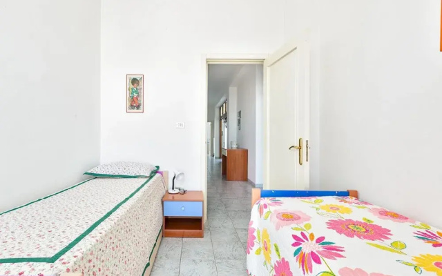2186 Attico Demetra