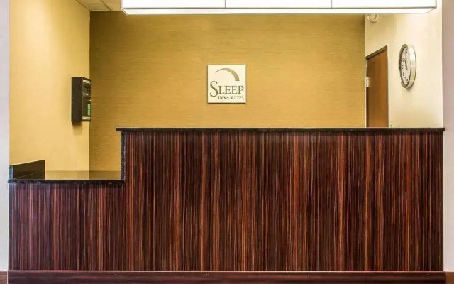 Sleep Inn & Suites