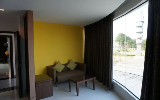 The One Hotel