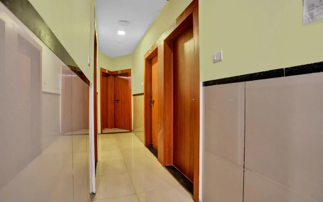 Collection O 83296 Hotel Sr Palace
