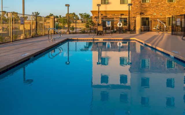 Staybridge Suites Phoenix - Chandler 2