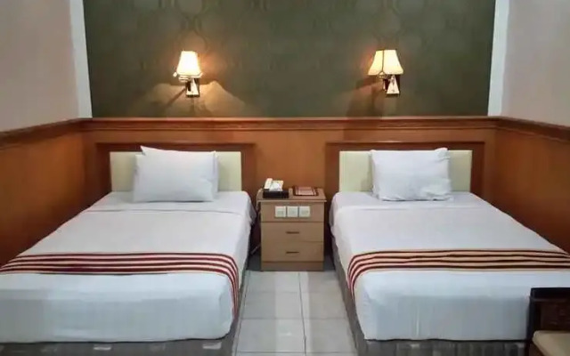 Anggraeni Hotel Tanjung