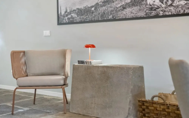 King David Suites 102 by Homie