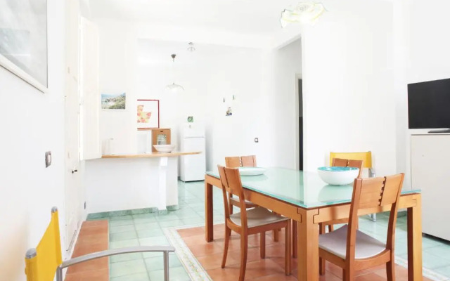 BeachSide Rooms Suites