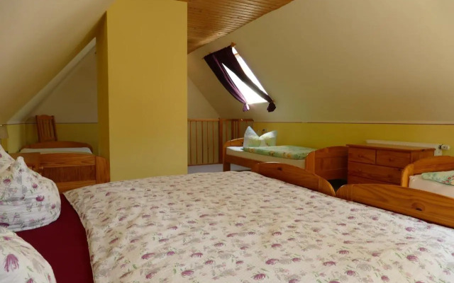 No.5 - Ferienwohnung Schkade