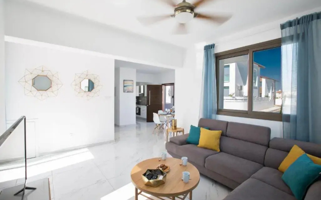 Levanda Hills 54