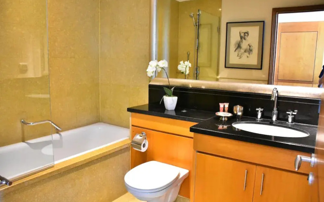 Serviced 2 Bed Skyvillas With View