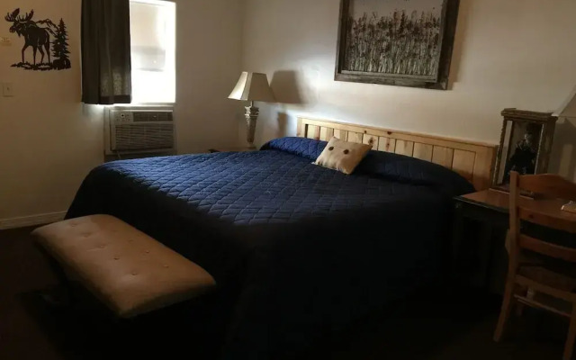 Rustic Inn Motel