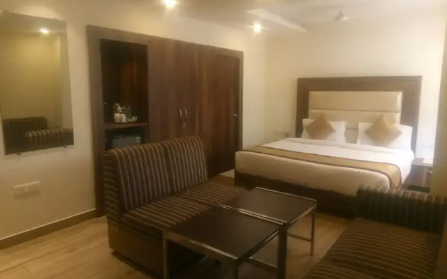 Radical Palace Hotel and Restaurant
