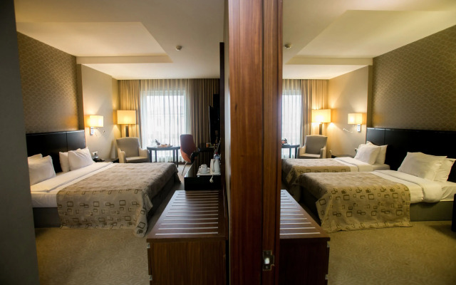 Отель Point Hotel Baku