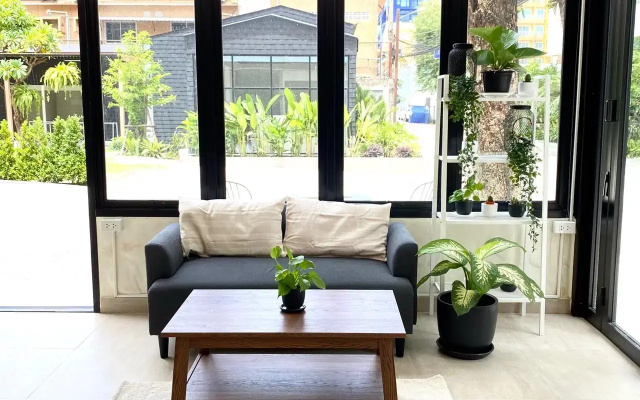 The Shade Residence