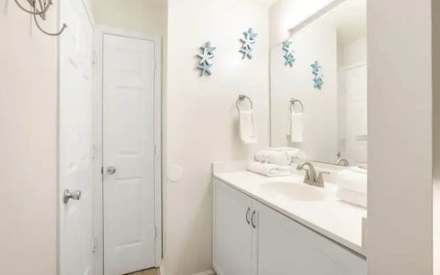 Tradewinds 1301 Beachfront Top-floor