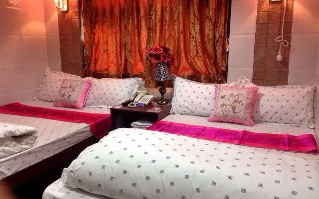 Dutch Hostel