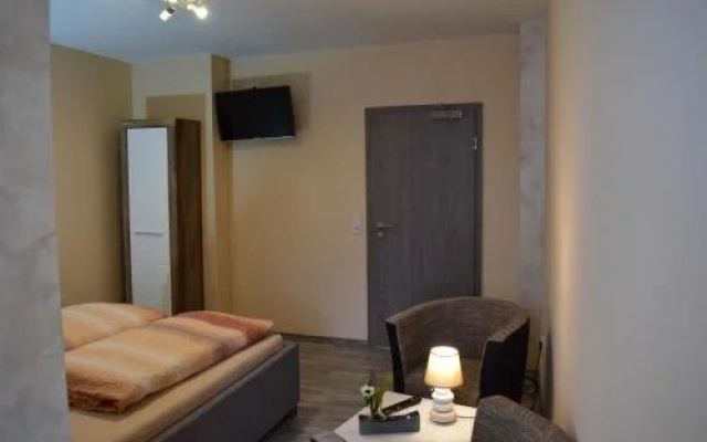 Hotel - Bistro - 3-eck