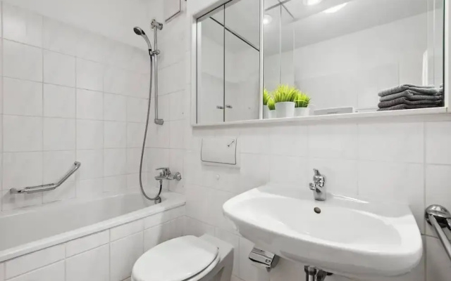 Exclusive Ludenberg Living in Stunning Area