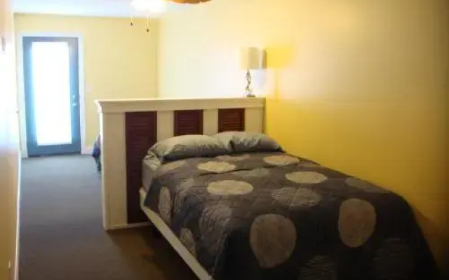 Put-in-Bay Waterfront Condo #204