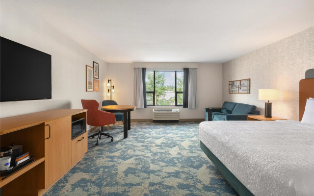 Hampton Inn & Suites by Hilton Langley-Surrey