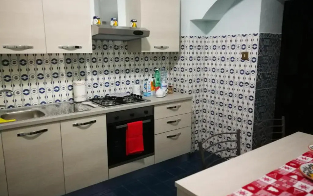 Arturo's house