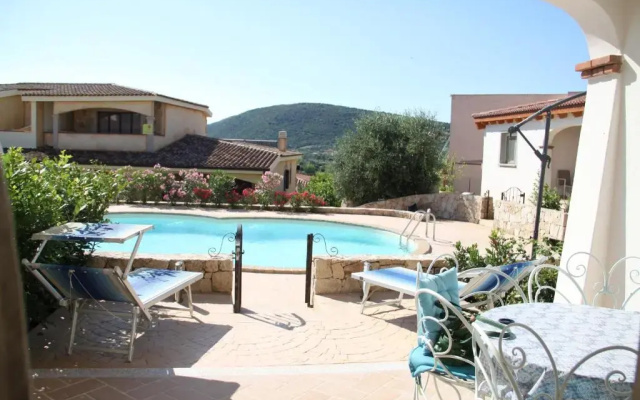 Mediterranean Sea Shell Pool House