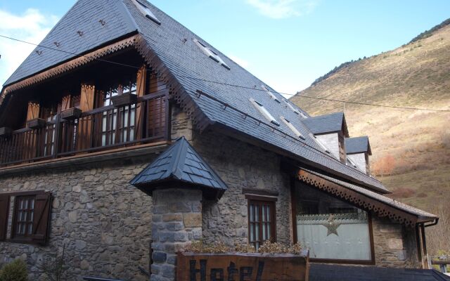 Отель Ço De Pierra Испания, Вьельа Э Михаран - отзывы, цены и фото номеров - забронировать отель Ço De Pierra онлайн вид на фасад