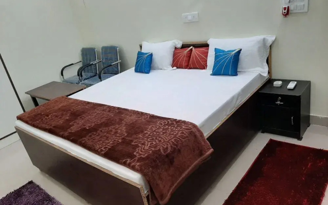 RCS Residency And Guest House