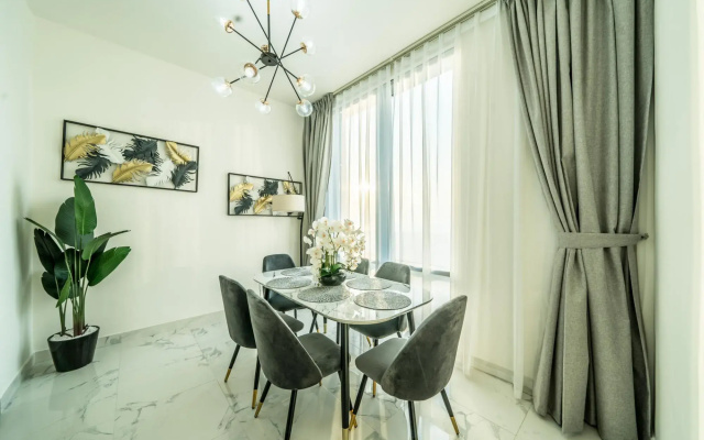 Al Habtoor City - Amna Tower 3701