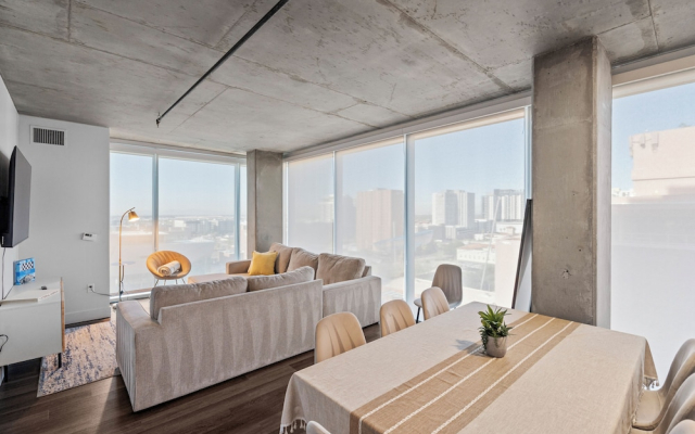 Sora DT Stay w CityView-HeatedPool-Gym