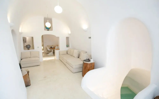 Globe Suites