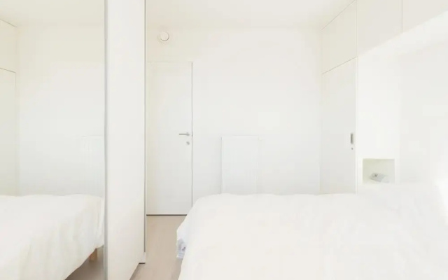 Apartment Close to the sea Wall of Mariakerke