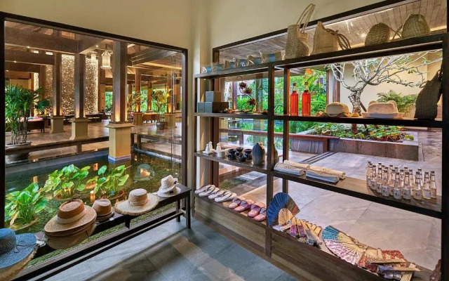 Khanom Beach Resort & Spa