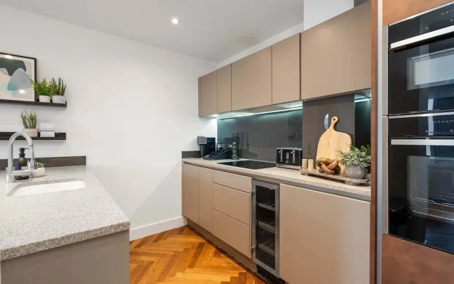 Seraphine Residence - Luxury 1BR Apartment