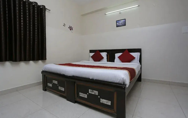OYO 6749 The Royal Nest
