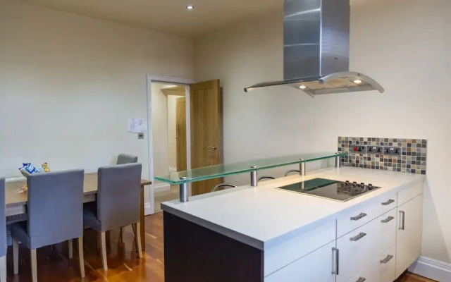 Whitefield Charm Cozy 2 Bedroom Apartment Sleeps 8
