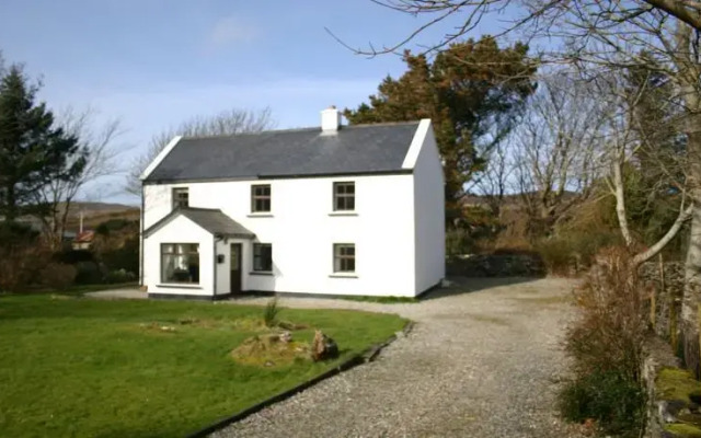 236 Faul, Clifden
