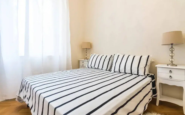 Luxury 3 Bedrooms Near Duomo