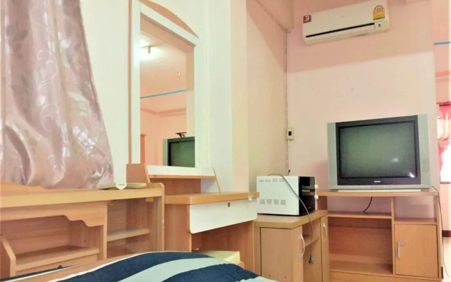 COZY Rooms @ Bitcoin Bistro