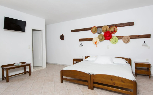 Mylos Hotel