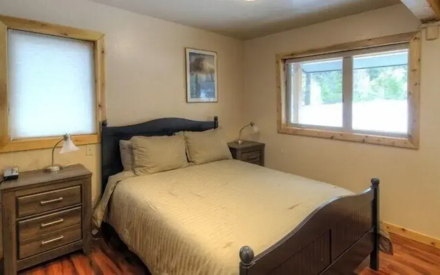 Scenic Wonders Dogwood Manor 3 Bedrooms