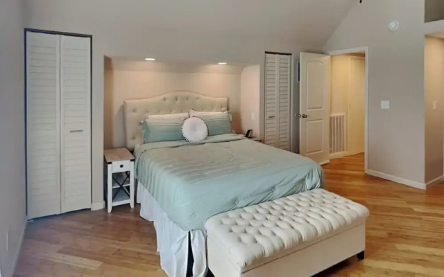 Blue Doubloon by Ryson Vacation Rentals