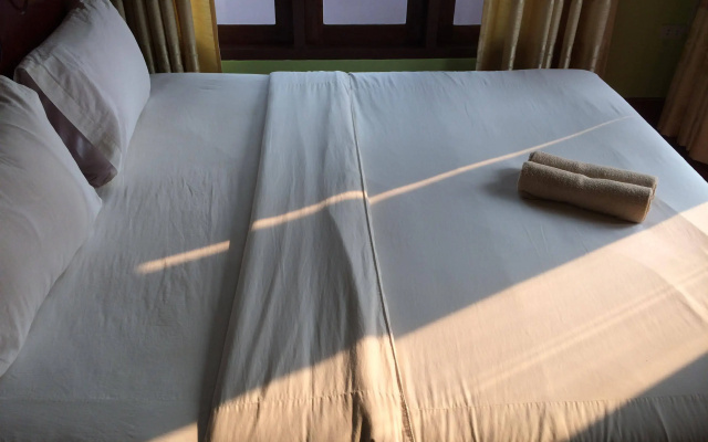 Popular View Guesthouse