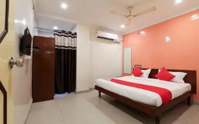 Vishnu Priya Residency By OYO Rooms