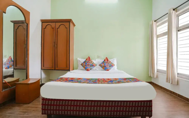 Fabhotel Girija