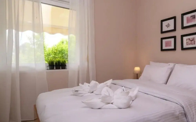40m² homm Glyfada Apartment, Tataki street