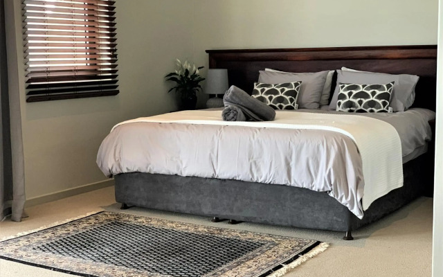 6 on Clifton - Spacious 2 bedroom apartment