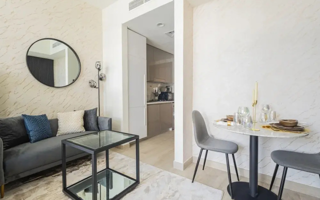 Nasma Holiday Homes - Azizi Riviera