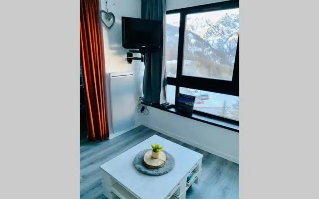 Studio 1600 Pied Des Pistes Avec Magnifique Vue (Adults Only)