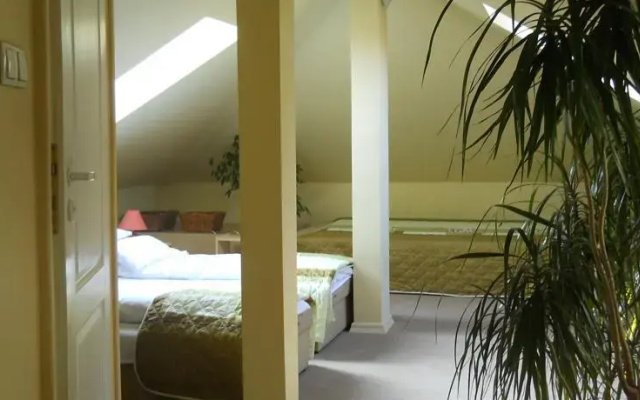 Nocleg Baśniowy Bed&Breakfast